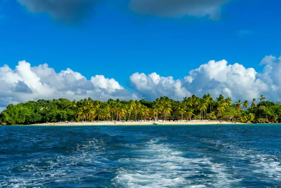 Grenadines Yacht — Guide gallery — image 3 of 3