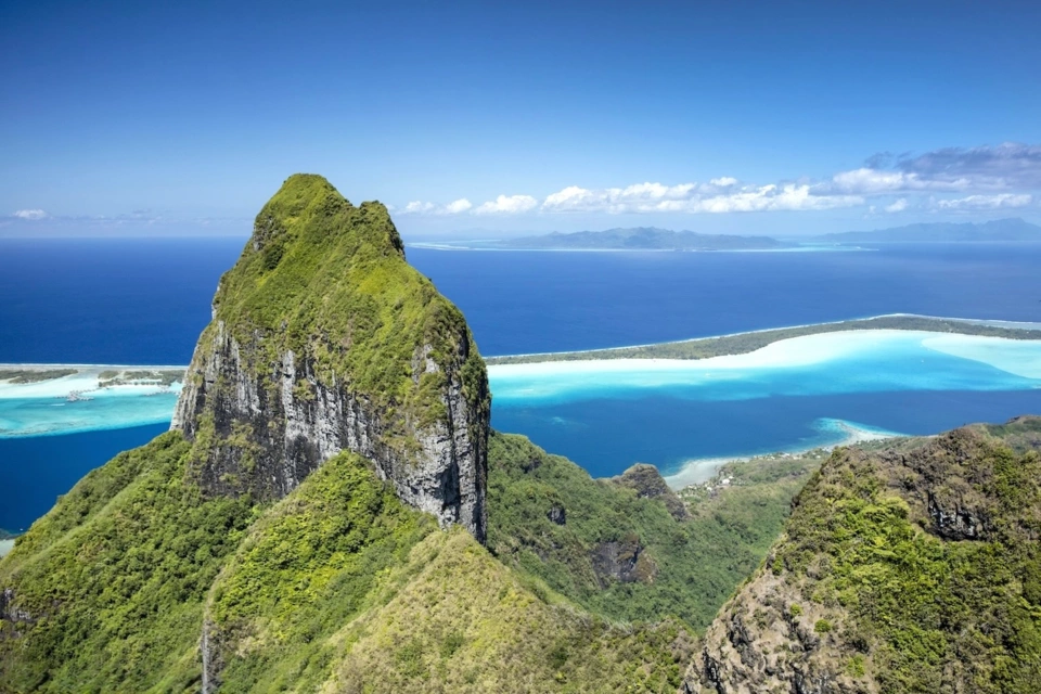 Bora Bora Yacht — Guide gallery — image 2 of 3