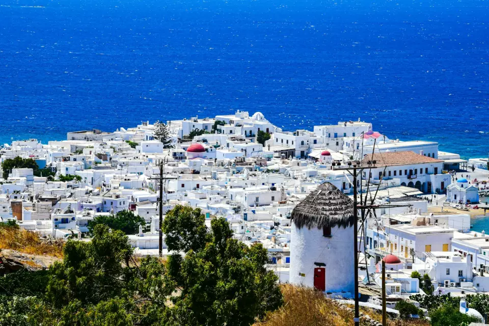 Mykonos Yacht — Guide gallery — image 3 of 3