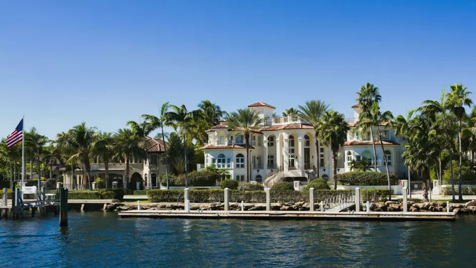 Newport Yacht — Guide gallery — image 3 of 3