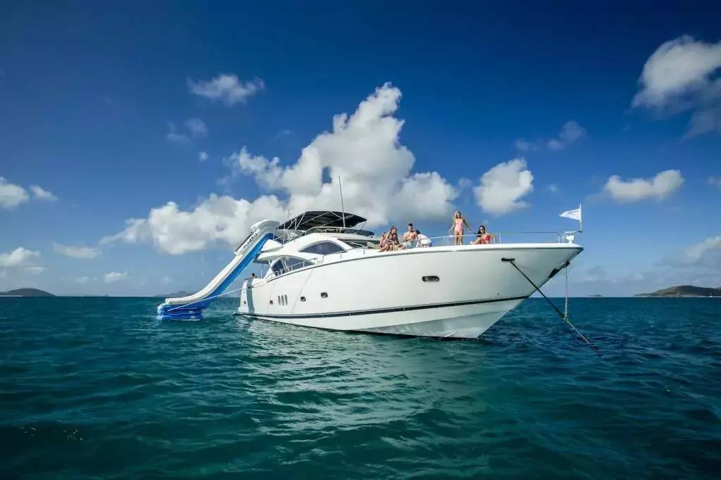 Alani by Sunseeker - Special Offer for a private Motor Yacht Charter in Whitsundays with a crew