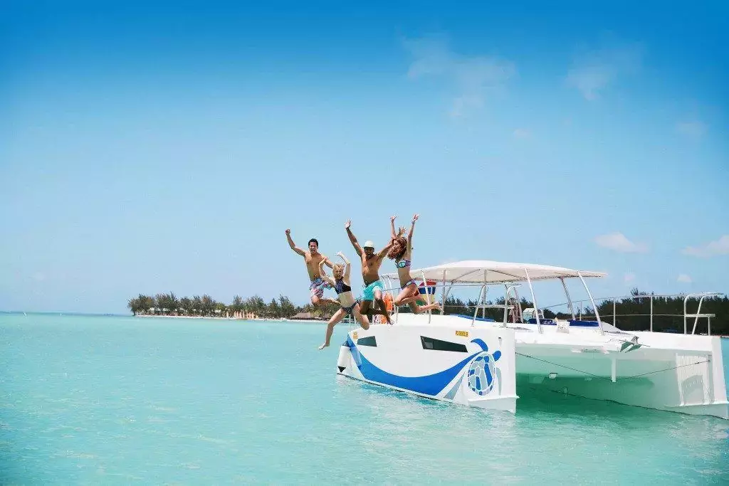 Blue Turtle by Rayvin - Top rates for a Rental of a private Sailing Catamaran in Mauritius