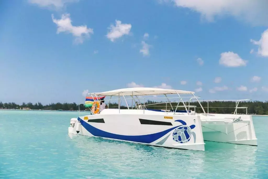Blue Turtle by Rayvin - Top rates for a Rental of a private Sailing Catamaran in Mauritius