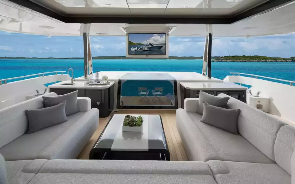 Entrepreneur by Ocean Alexander - Special Offer for a private Superyacht Charter in Antigua with a crew