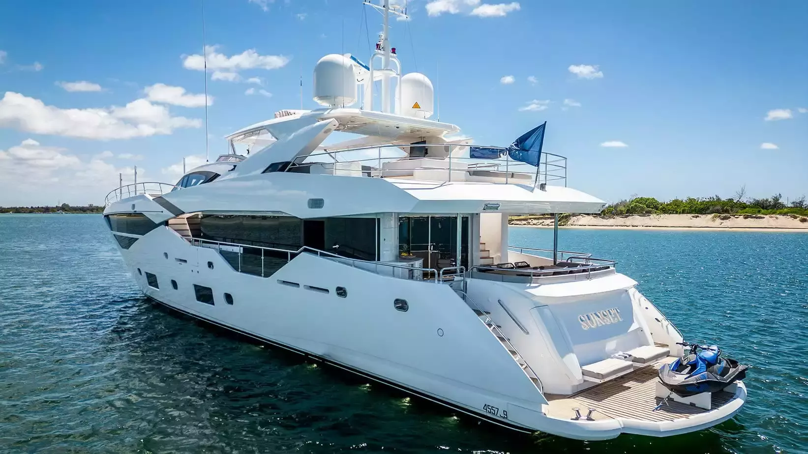 Sunset by Sunseeker – Private Motor Yacht Charter in Wellington – Special Offer at Boatcrowd