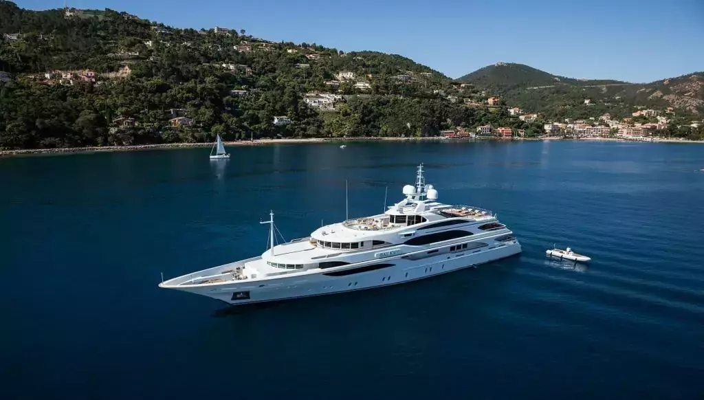 Galaxy by Benetti - Special Offer for a private Superyacht Charter in Bequia with a crew