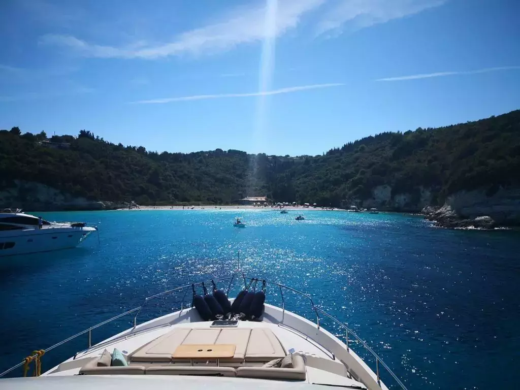 Gia Sena by Princess - Special Offer for a private Motor Yacht Charter in Lefkada with a crew