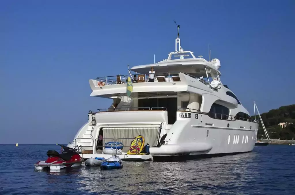 Grande by Azimut - Special Offer for a private Motor Yacht Charter in Gustavia with a crew