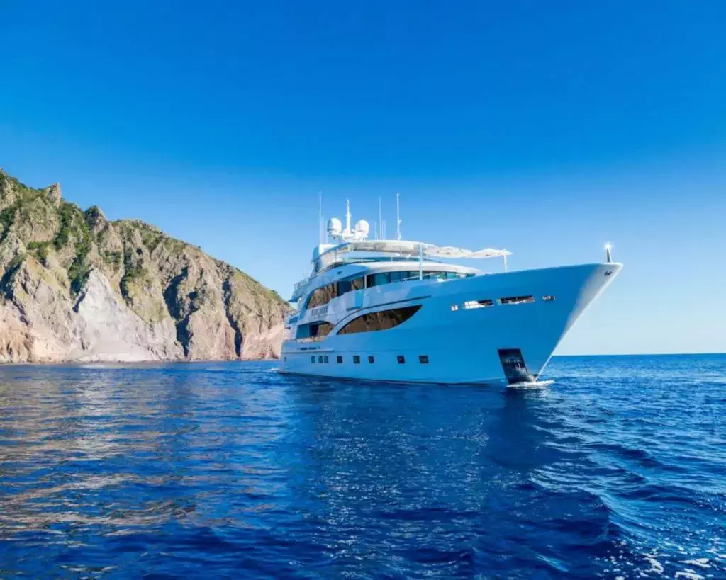 King Baby by IAG Yachts - Special Offer for a private Superyacht Charter in Antigua with a crew