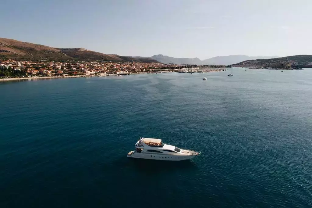 Lady Lona by Amer - Special Offer for a private Motor Yacht Charter in Tivat with a crew