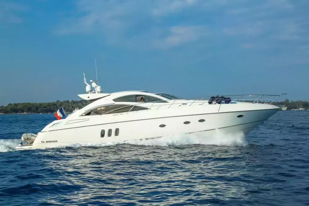 Luciano by Sunseeker - Top rates for a Charter of a private Motor Yacht in France