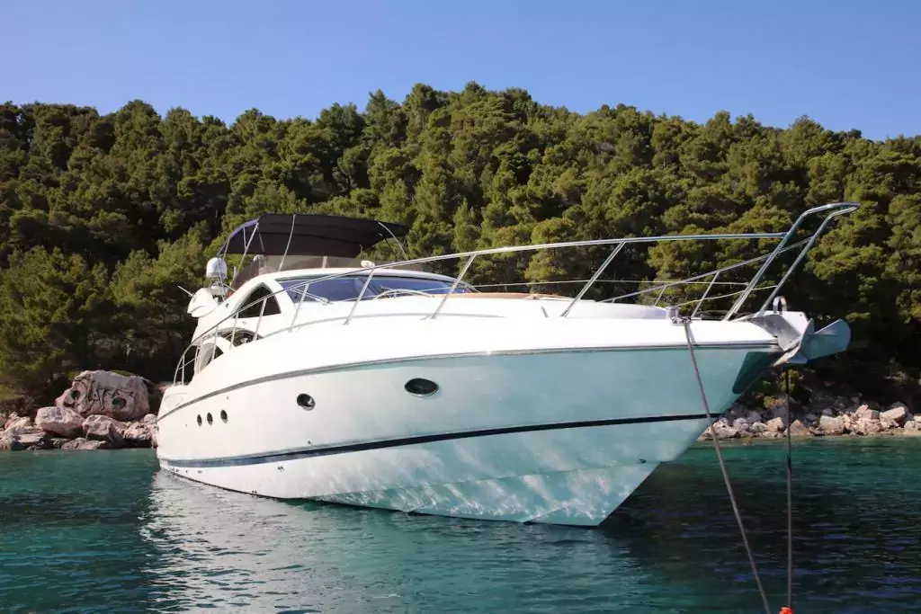 Nataliya by Sunseeker - Special Offer for a private Motor Yacht Charter in Split with a crew