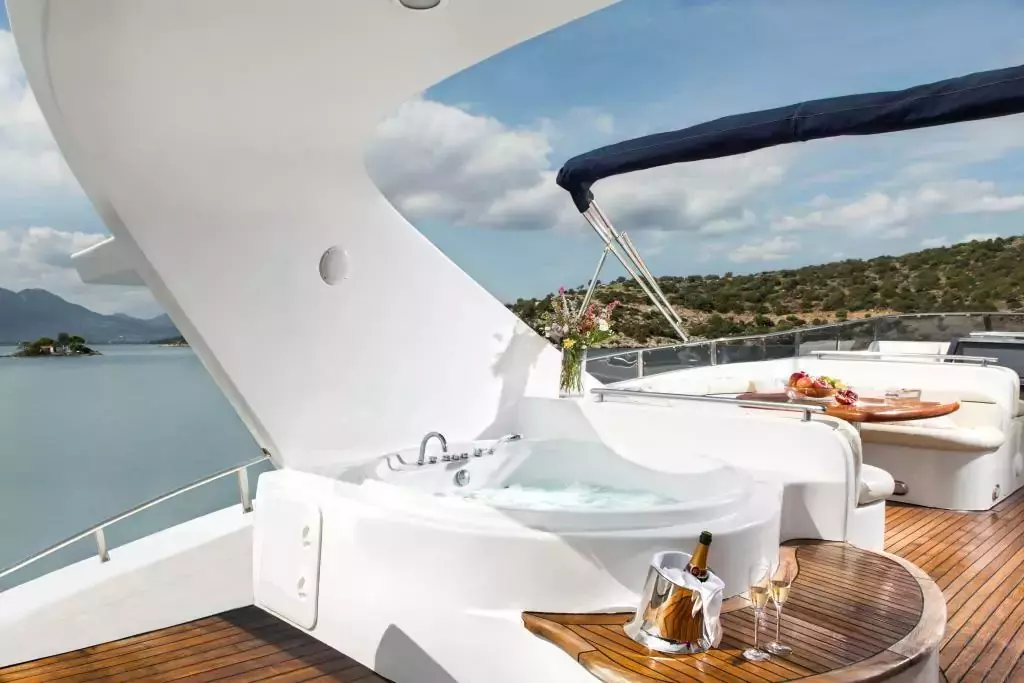 Nitta V by Elegan - Top rates for a Charter of a private Motor Yacht in Malta