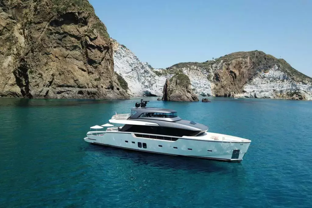 Ozone by Sanlorenzo - Special Offer for a private Motor Yacht Charter in Cannes with a crew