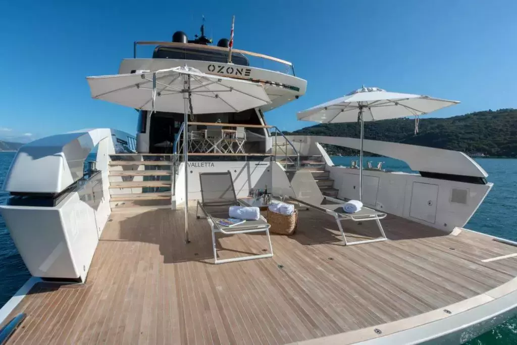 Ozone by Sanlorenzo - Special Offer for a private Motor Yacht Charter in Corsica with a crew