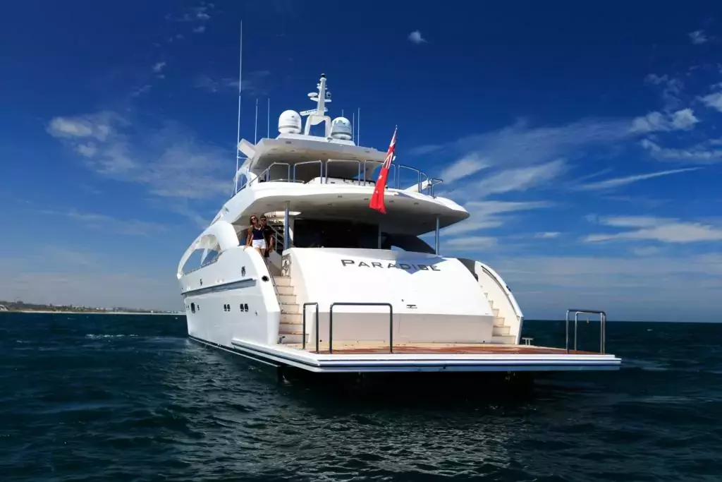 Paradise by Horizon - Special Offer for a private Motor Yacht Charter in Brisbane with a crew