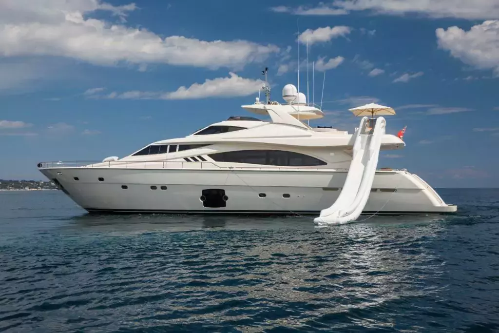 Porthos Sans Abri by Ferretti - Special Offer for a private Motor Yacht Charter in St Tropez with a crew