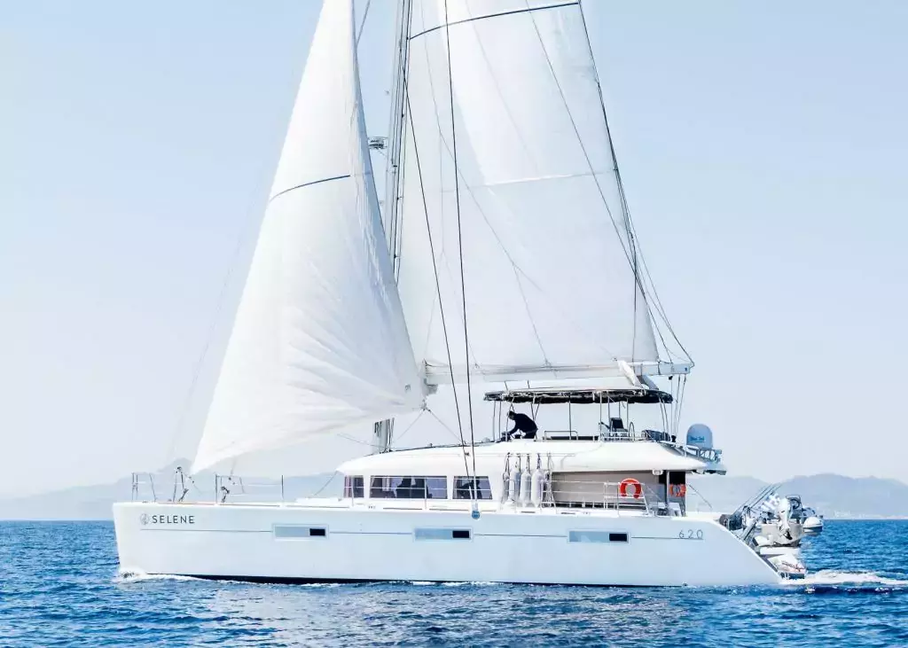 Selene by Lagoon - Special Offer for a private Sailing Catamaran Rental in Lefkada with a crew