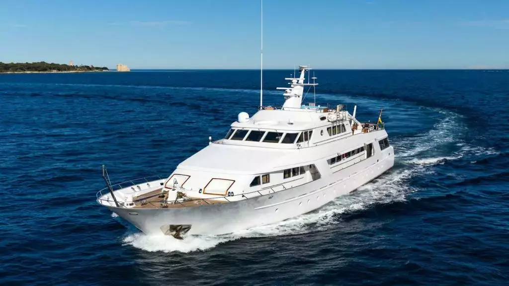 Star of the Sea by Benetti - Special Offer for a private Motor Yacht Charter in Fort-de-France with a crew