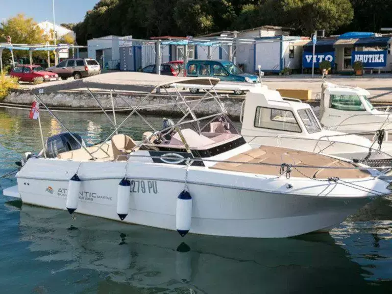 Sun Cruiser by Atlantic Marine - Special Offer for a private Power Boat Rental in Pula with a crew