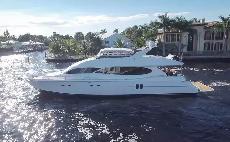 Sweetwater by Lazzara - Special Offer for a private Motor Yacht Charter in Marigot with a crew