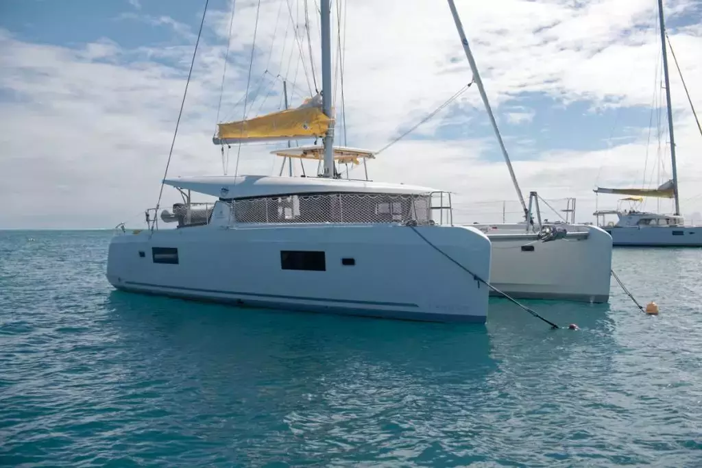 Grande Croisiere by Lagoon - Top rates for a Charter of a private Sailing Catamaran in French Polynesia