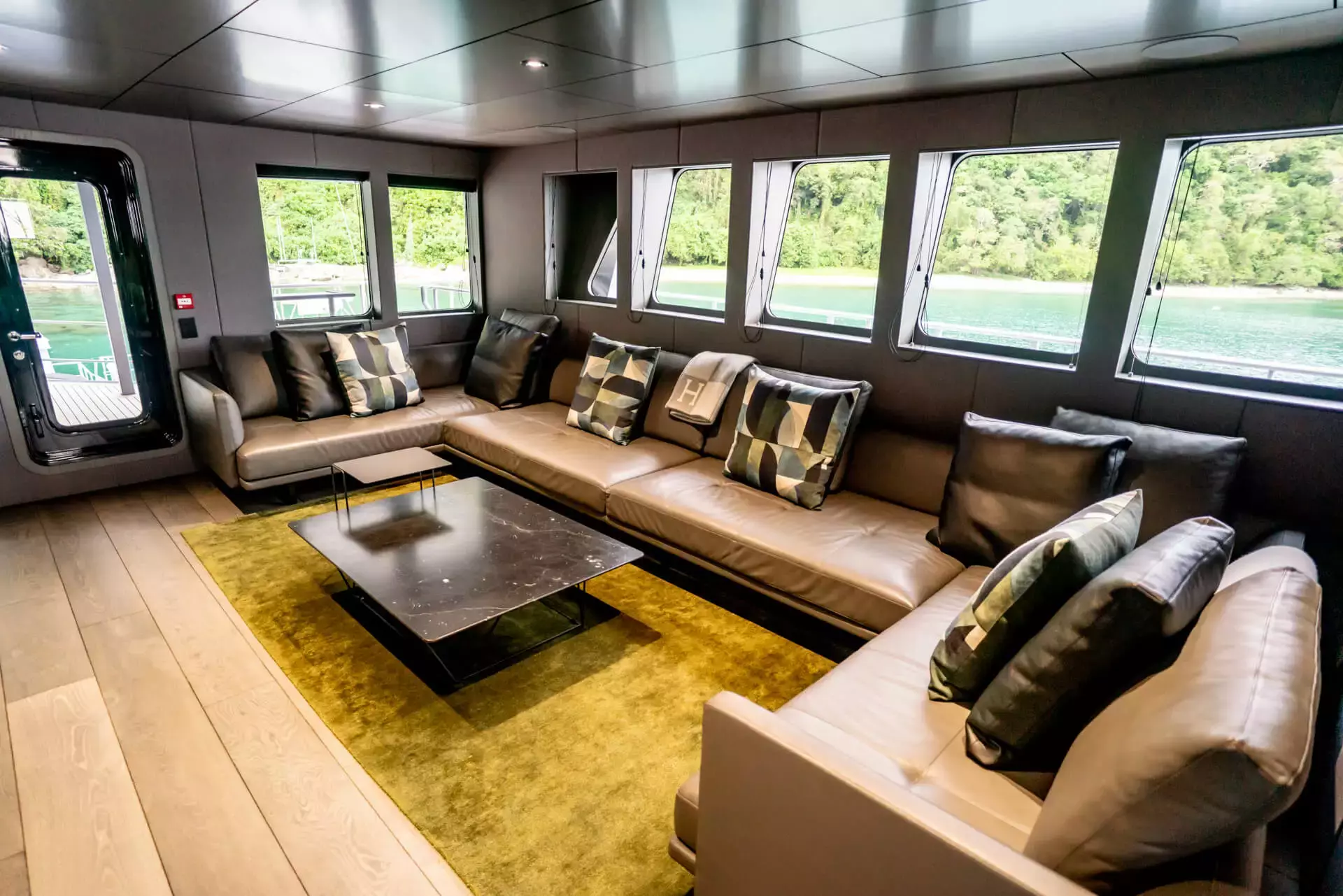 The Beast by Profab Engineering – Private Power Catamaran Charter in Melbourne – Special Offer at Boatcrowd