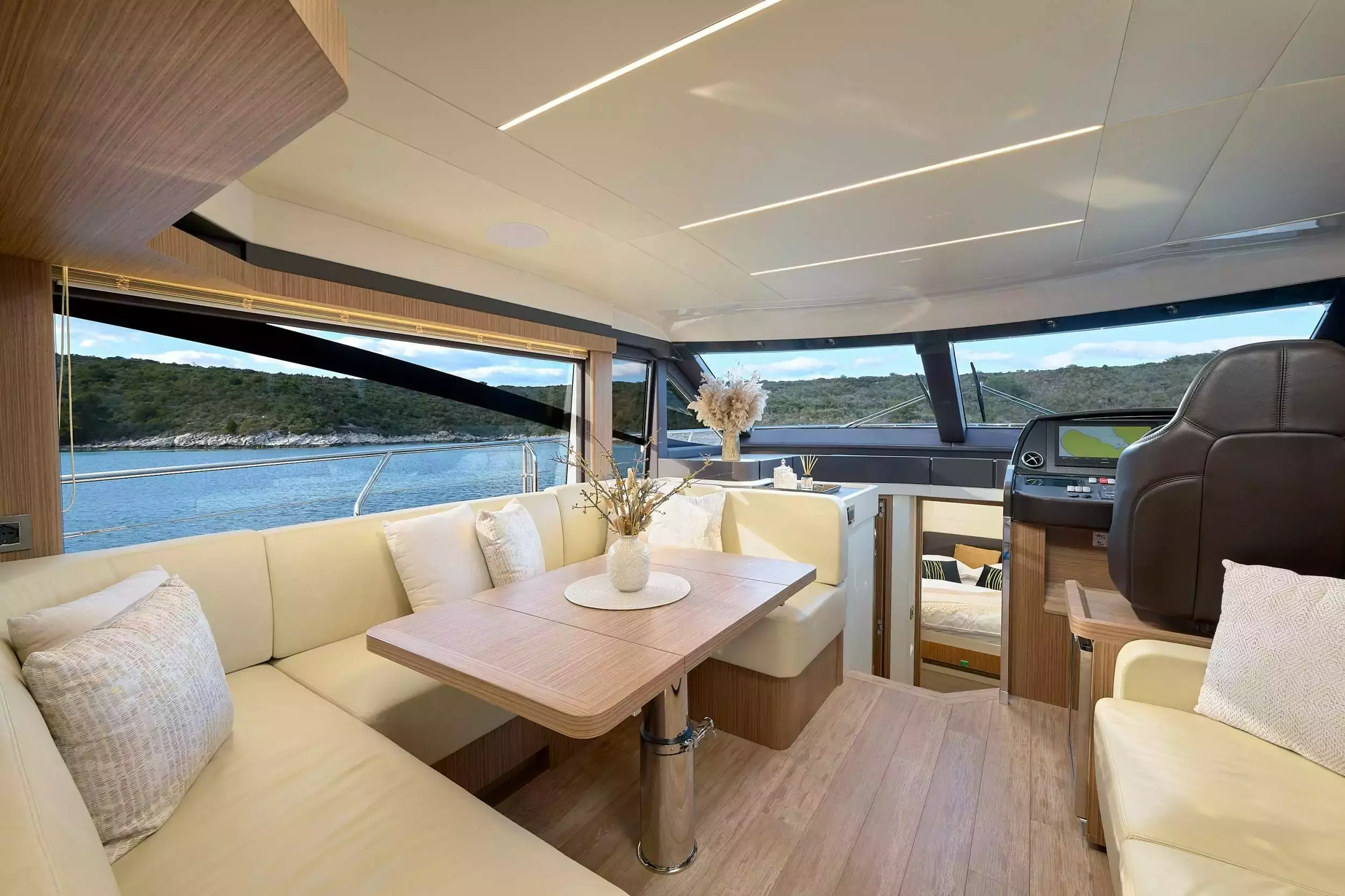 Viva La Vida by Absolute Yachts – Private Motor Yacht Charter in Split