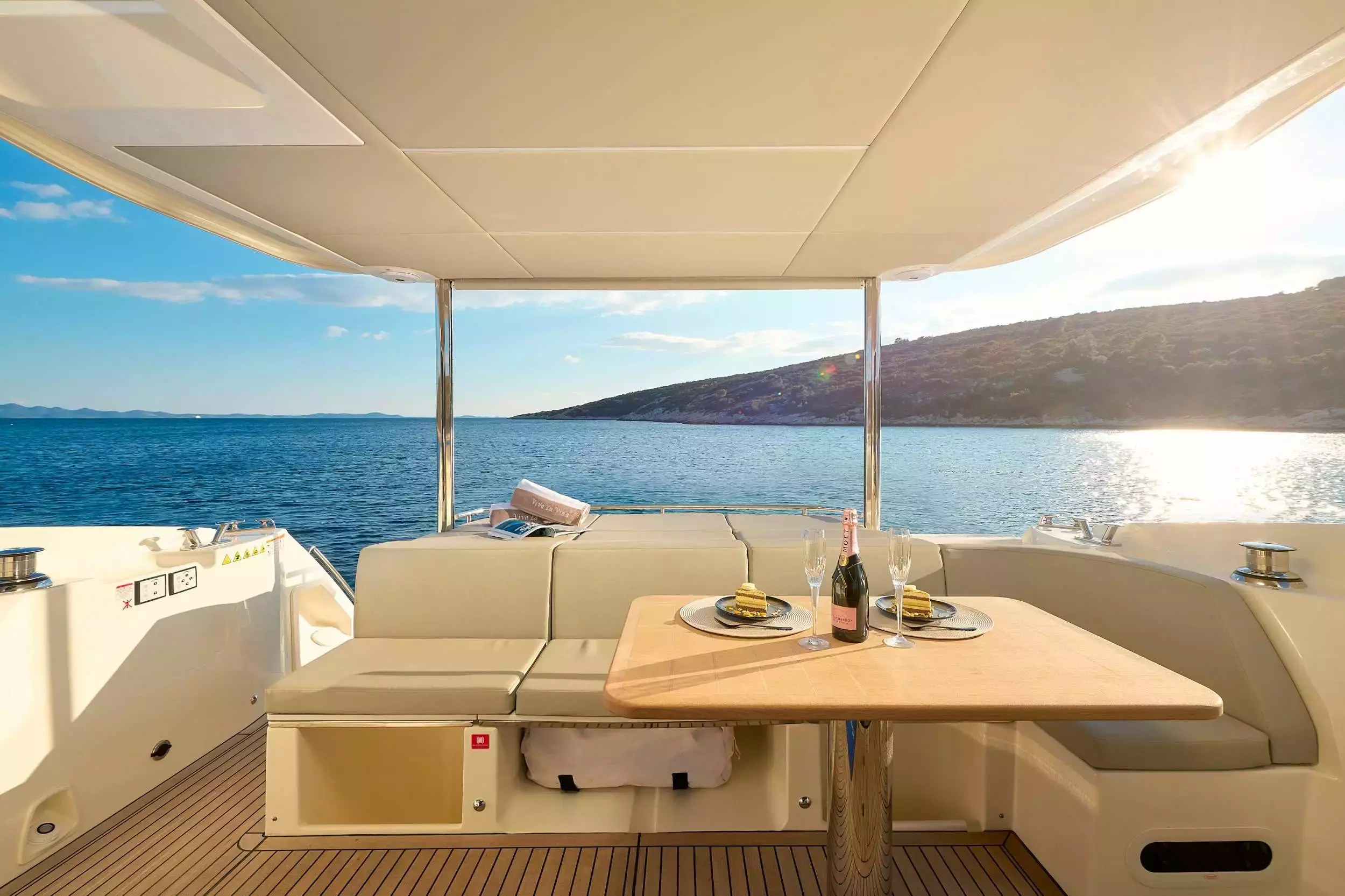 Viva La Vida by Absolute Yachts – Private Motor Yacht Charter in Split