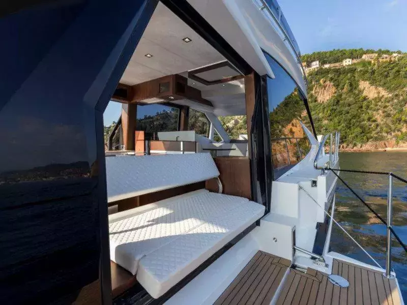 We Fly by Galeon - Special Offer for a private Motor Yacht Charter in Trogir with a crew