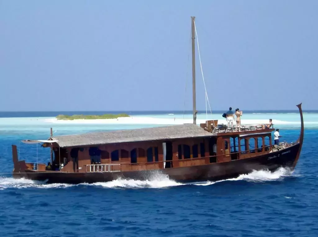 Dhoni Stella by Holserv - Special Offer for a private Motor Sailer Rental in Male with a crew