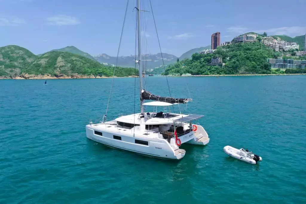 Mando by Lagoon - Special Offer for a private Sailing Catamaran Charter in Aberdeen with a crew