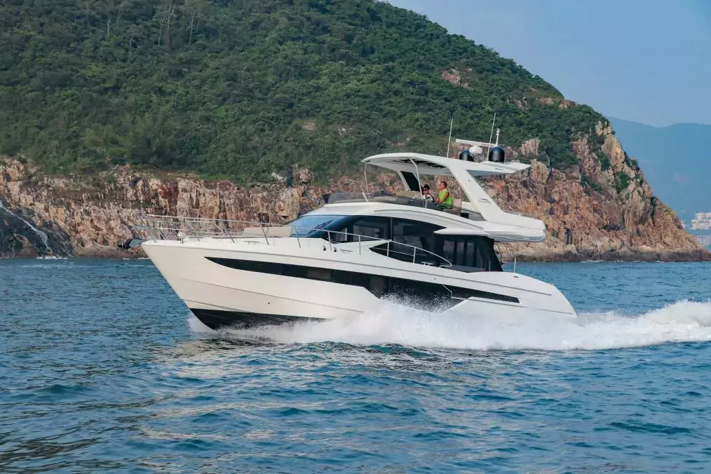 Fly 500 by Galeon - Top rates for a Charter of a private Motor Yacht in Macau