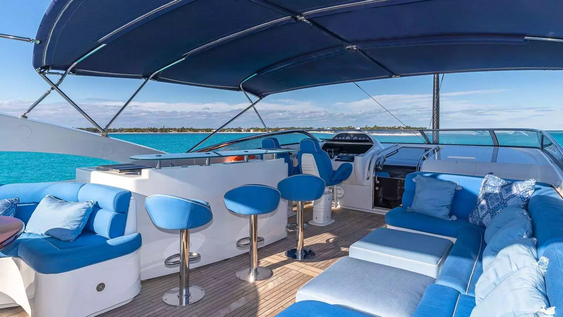 Kefi by Sunseeker - Special Offer for a private Motor Yacht Charter in Harbour Island with a crew