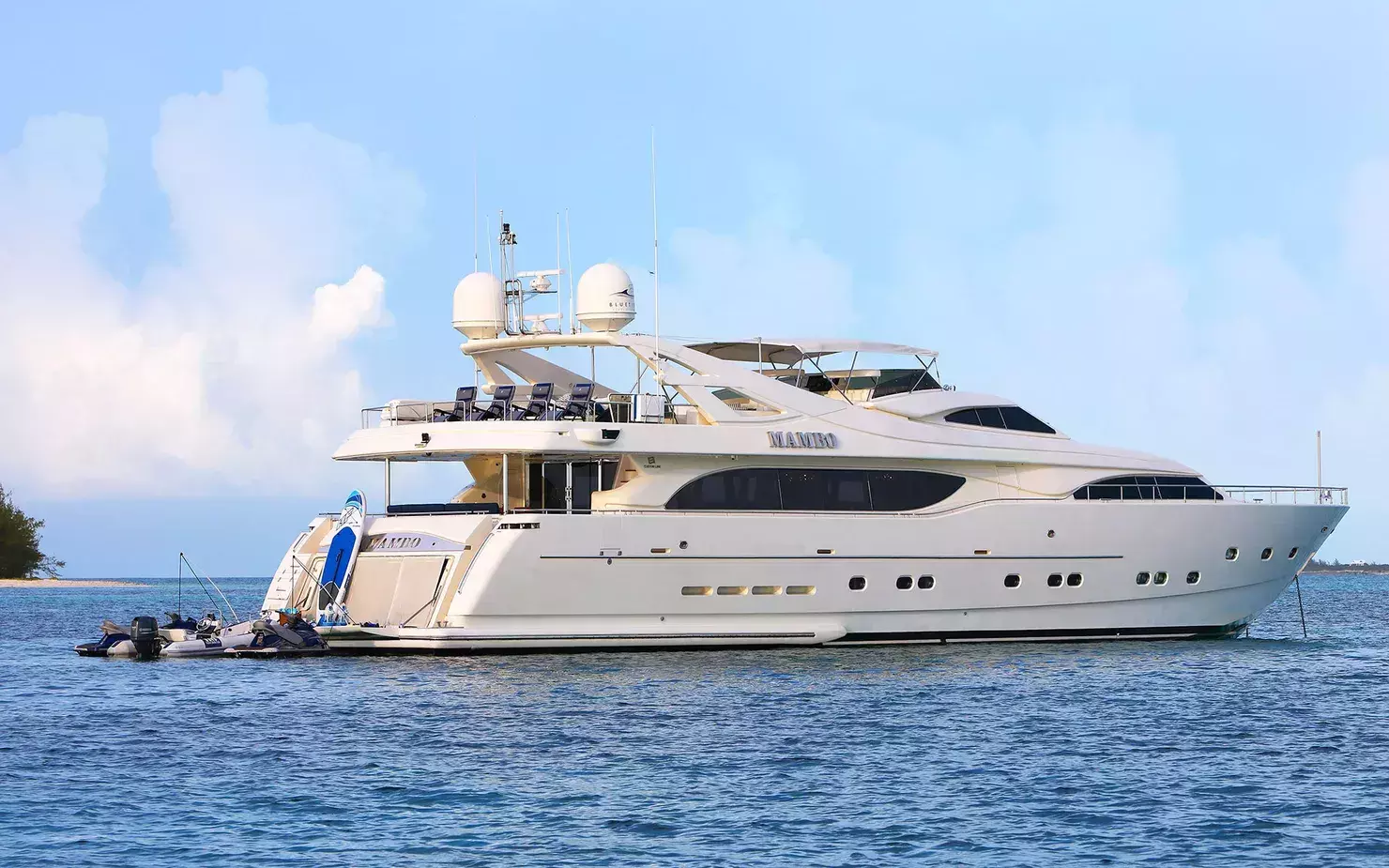 Mambo by Ferretti - Special Offer for a private Superyacht Charter in Normans Cay with a crew