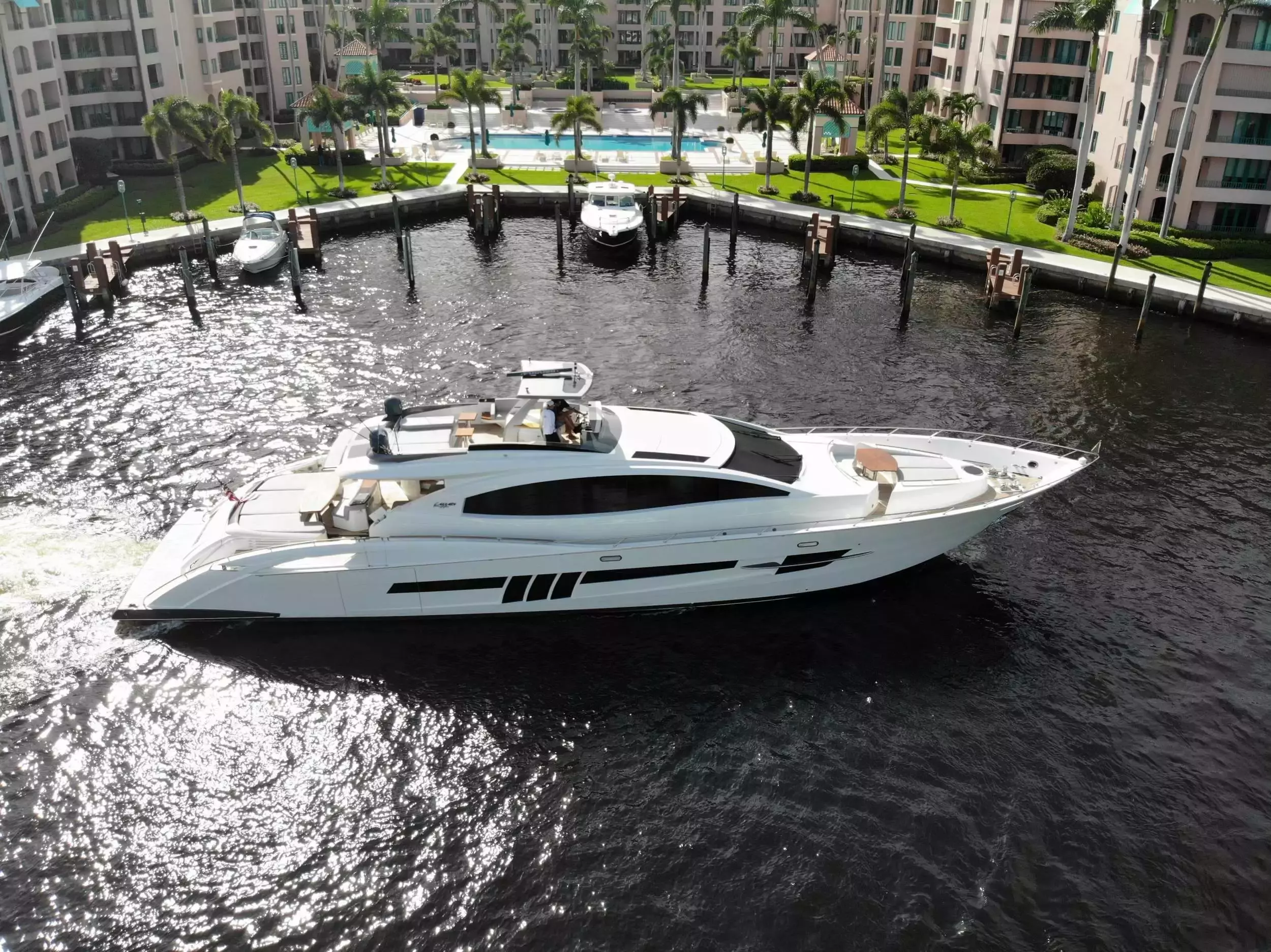 New Life by Lazzara - Special Offer for a private Motor Yacht Charter in Nassau with a crew