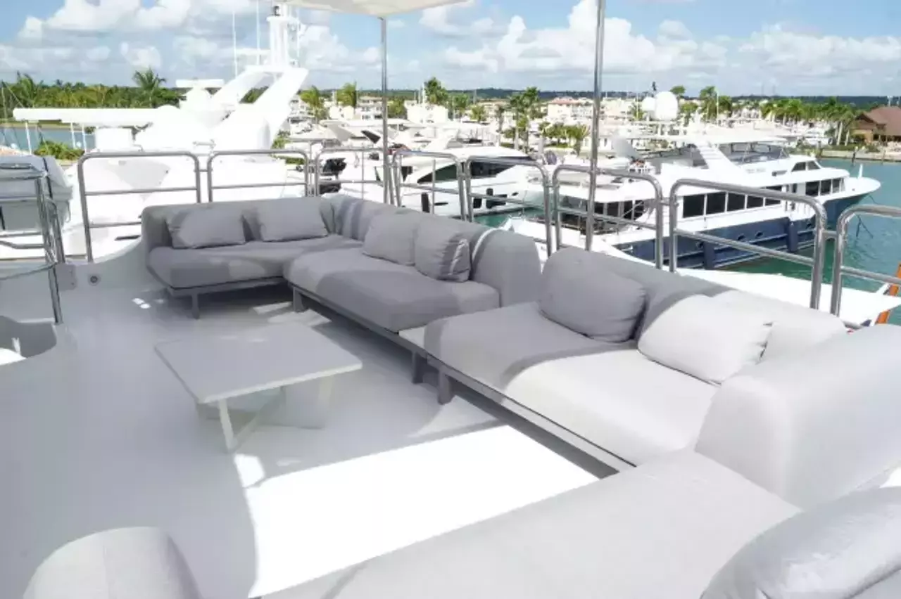 Papaito by Benetti - Special Offer for a private Superyacht Charter in Normans Cay with a crew