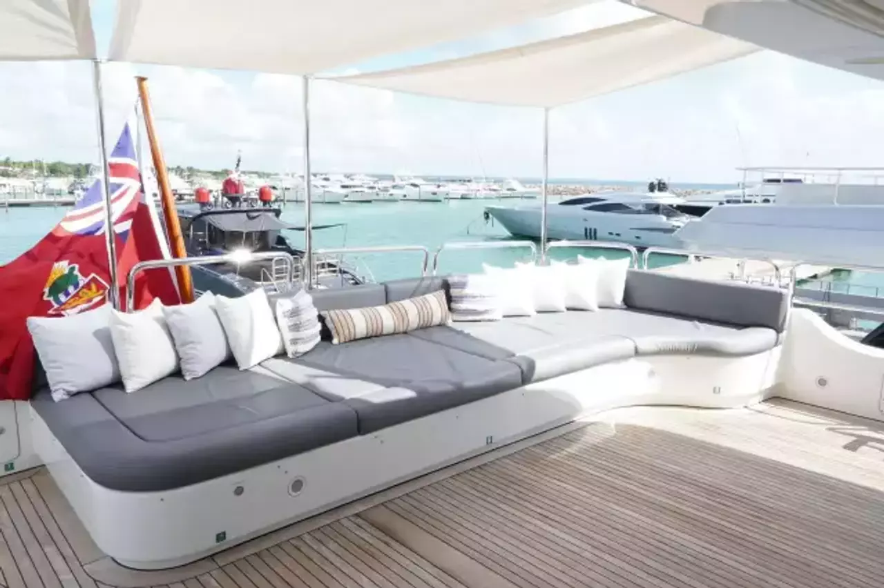 Papaito by Benetti - Special Offer for a private Superyacht Charter in Abacos with a crew