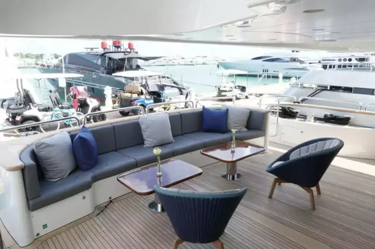 Papaito by Benetti - Special Offer for a private Superyacht Charter in Nassau with a crew