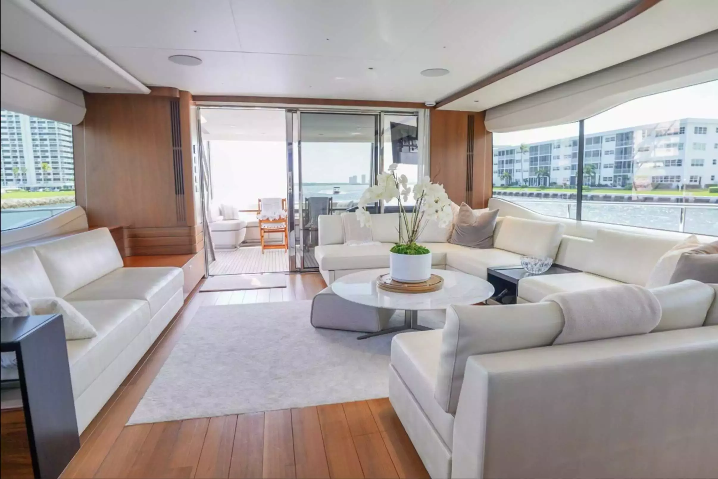 Record Year by Princess – Private Motor Yacht Charter in Nassau