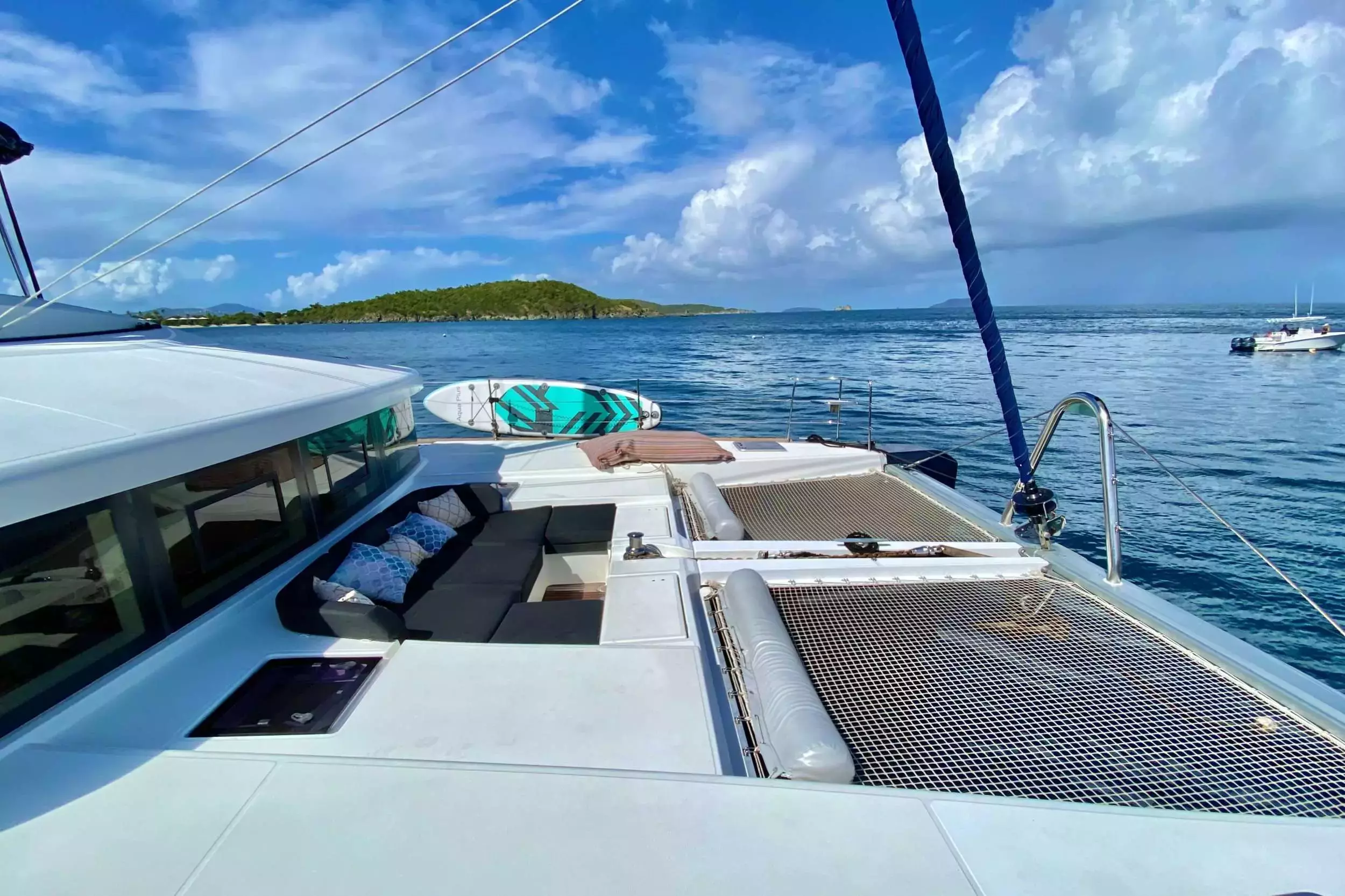 Ventana al Mar by Lagoon - Special Offer for a private Sailing Catamaran Charter in Belize City with a crew