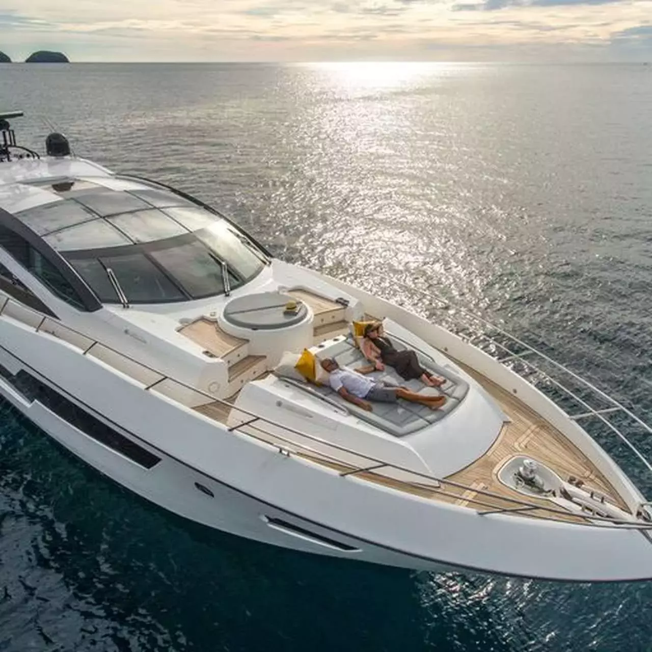 Costasol by Sunseeker - Top rates for a Charter of a private Motor Yacht in Costa Rica