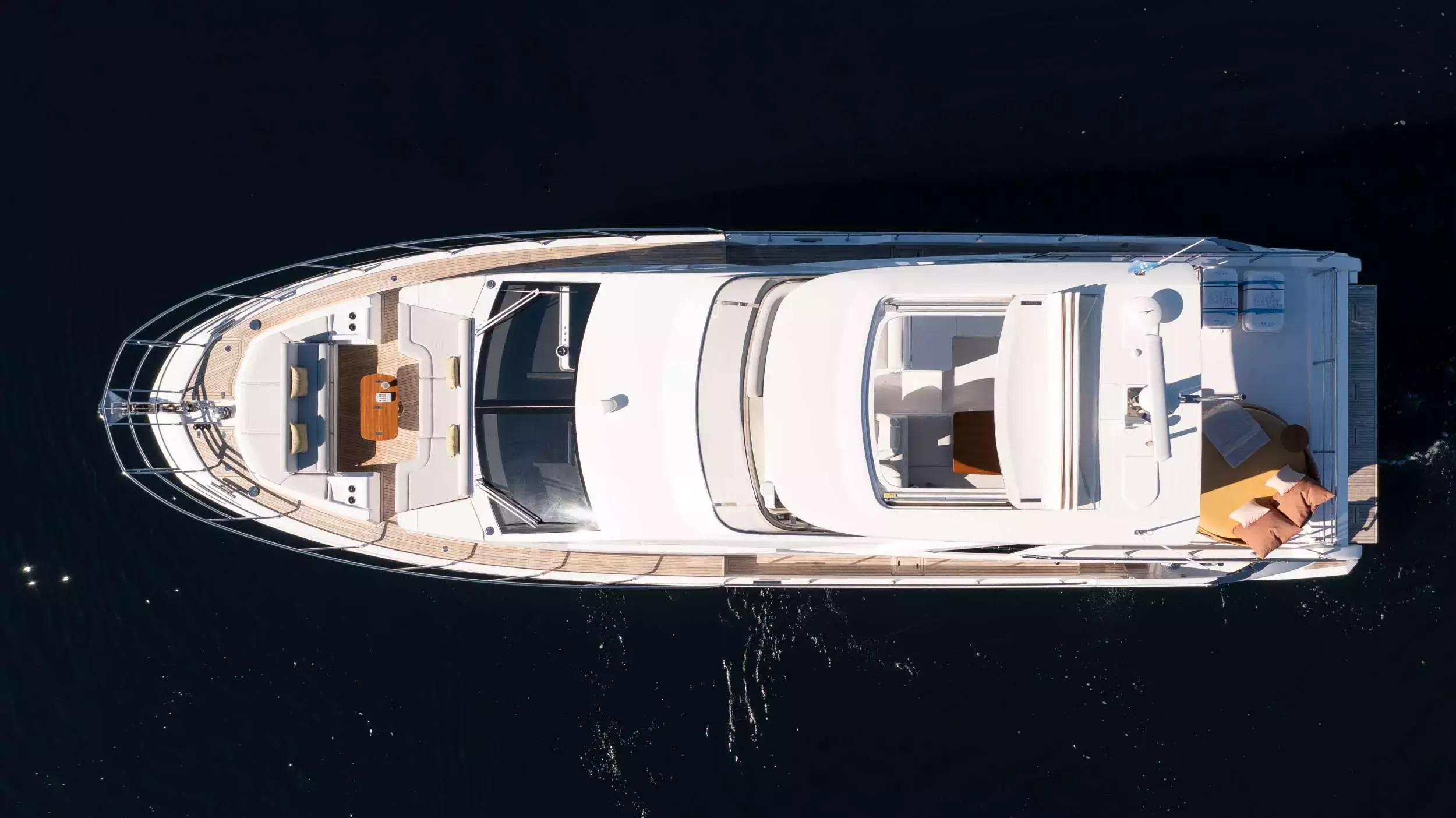 Alibaba by Azimut - Special Offer for a private Motor Yacht Charter in Pula with a crew