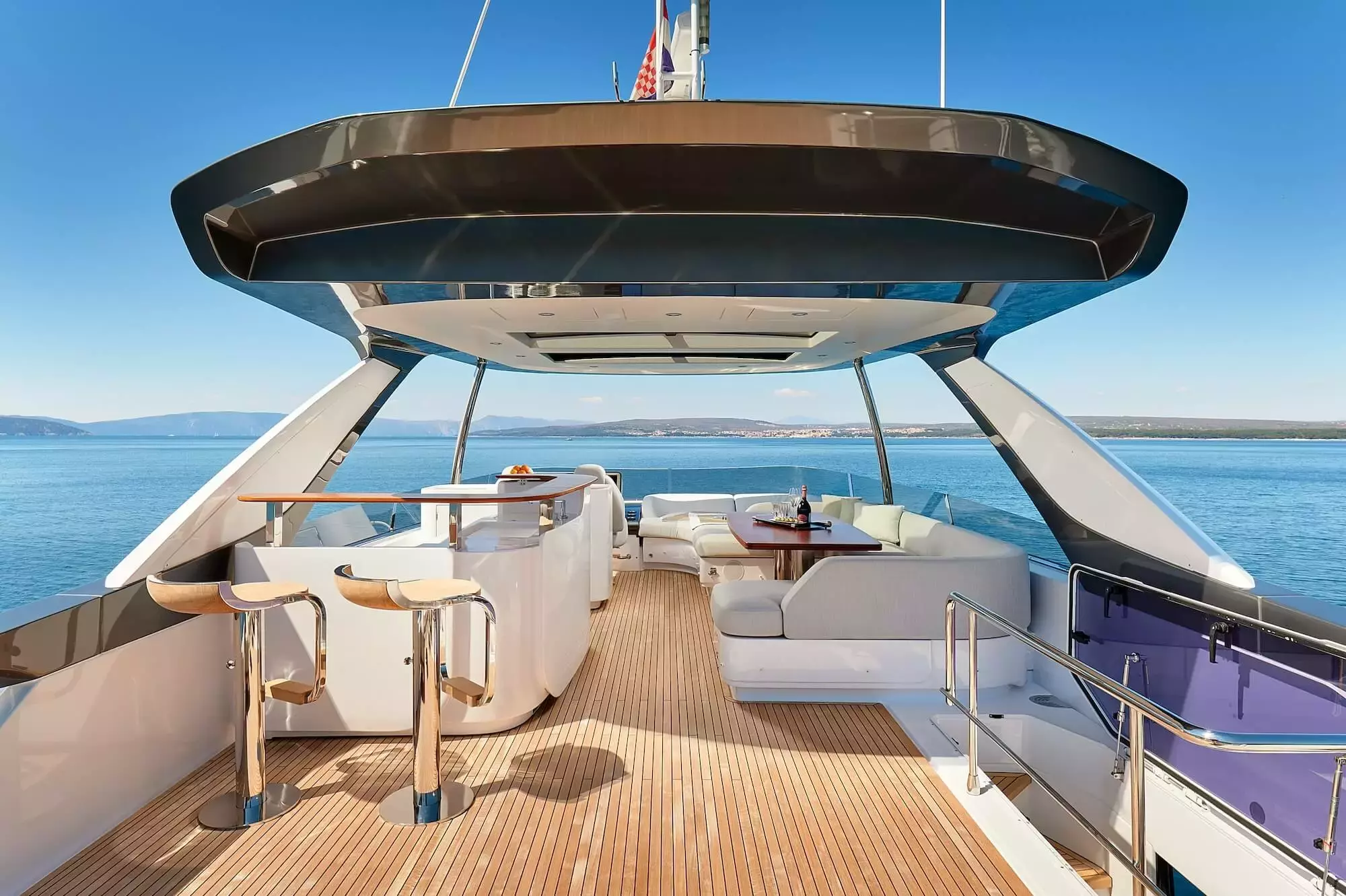 Omr Group by Azimut – Special Offer on Private Motor Yacht Rental