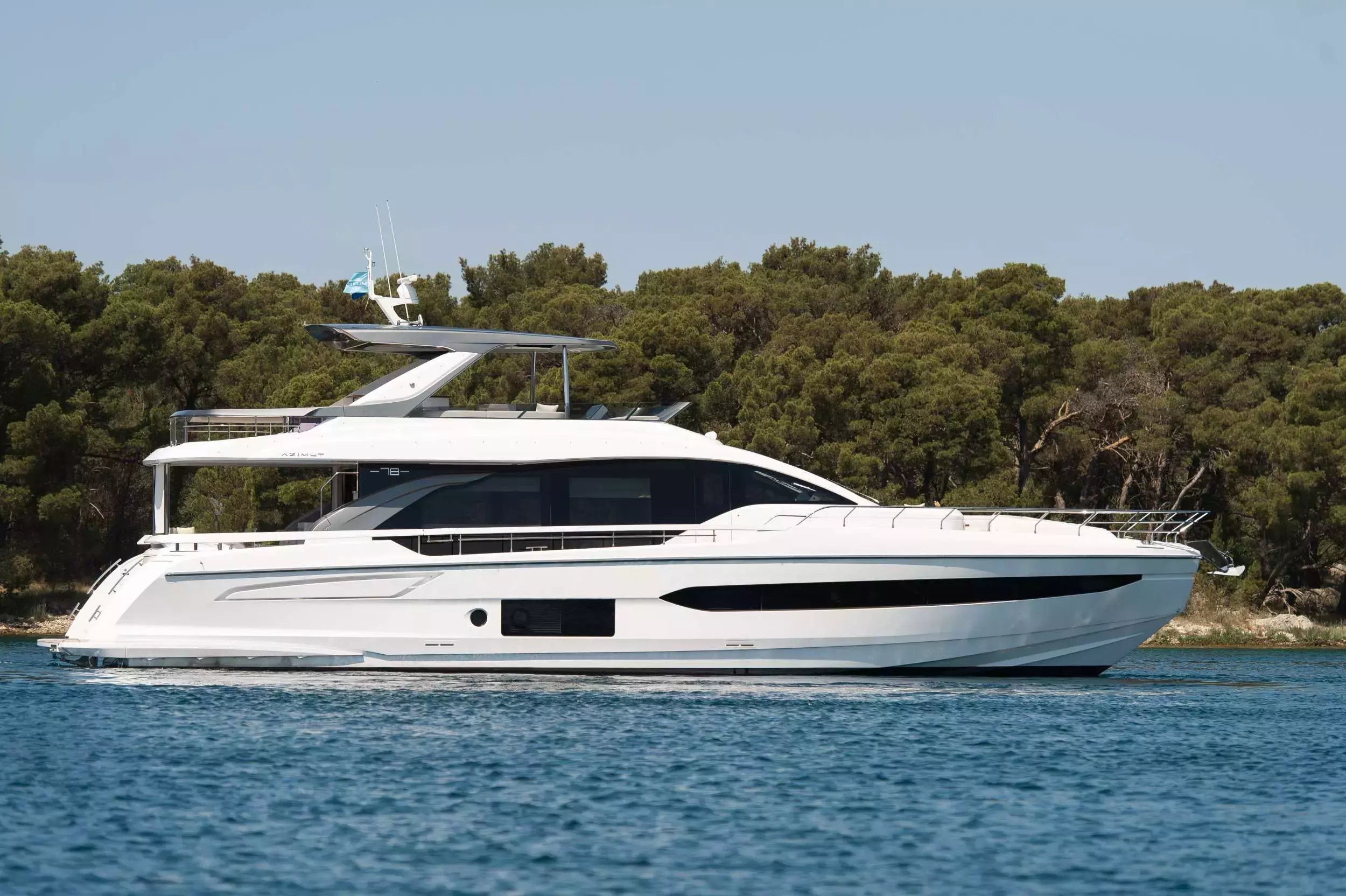 Prewi by Azimut - Special Offer for a private Motor Yacht Charter in Zadar with a crew
