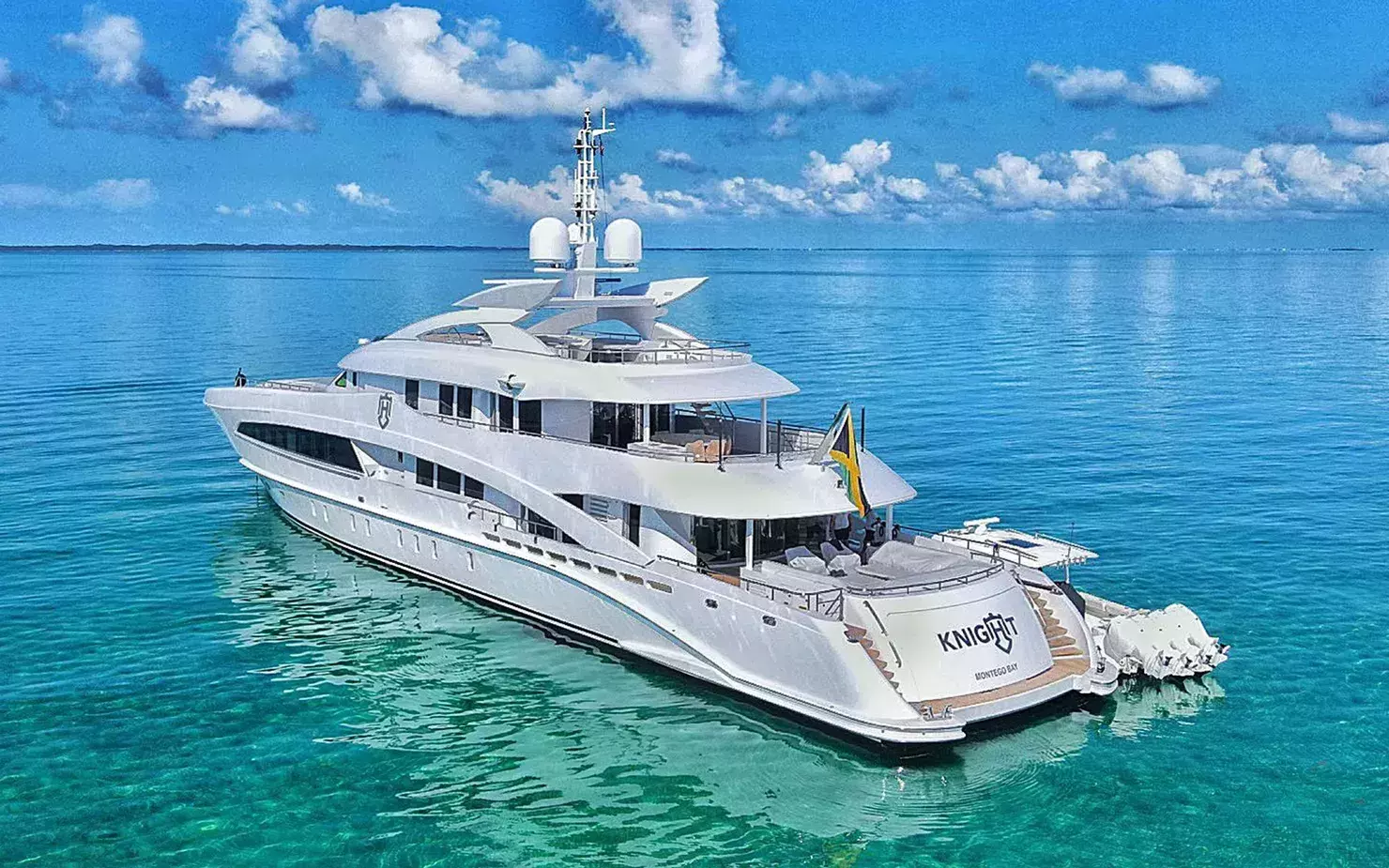 Knight by Heesen - Special Offer for a private Superyacht Charter in Wellington with a crew