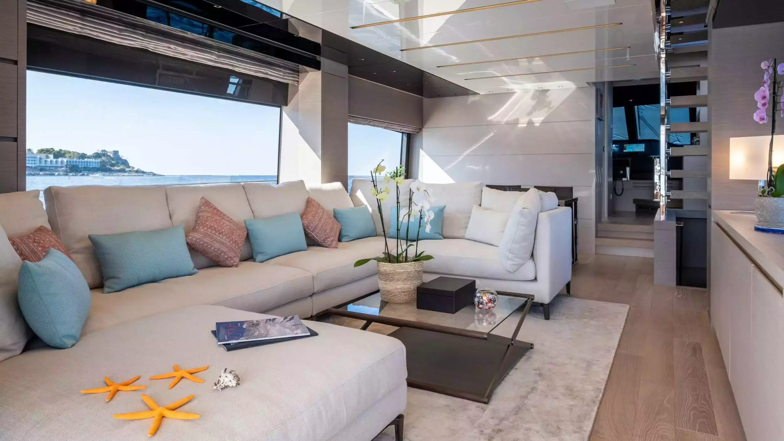 Alexander M by Sanlorenzo – Private Motor Yacht Charter in Italy