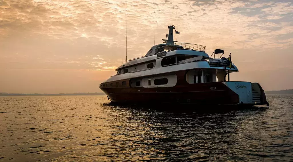Ashena by Custom Made - Special Offer for a private Motor Yacht Charter in Male with a crew