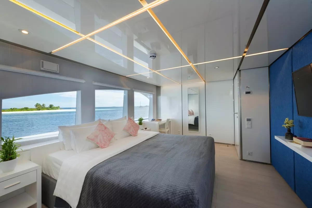 Searex by Tropical Adventure – Private Superyacht Charter in Seychelles