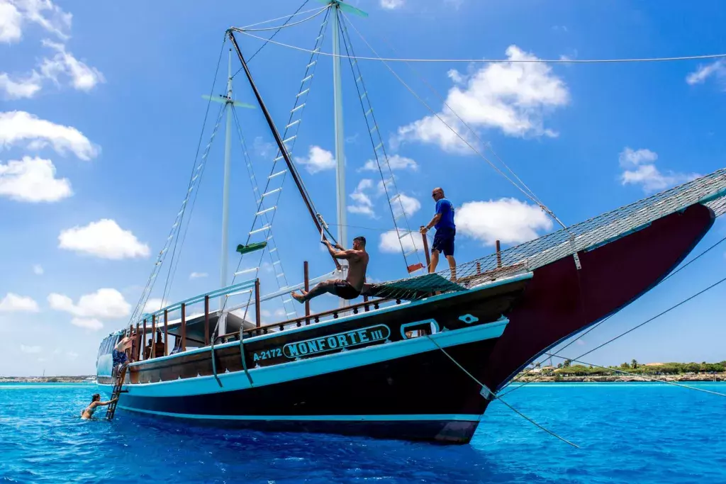 Classic by Custom Made - Top rates for a Charter of a private Motor Sailer in Curacao
